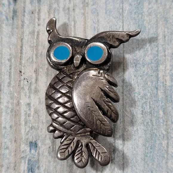 Vintage Owl Turquoise Eyes Pin/Brooch. - Picture 2 of 8